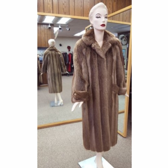 Blond Letout Long Hair Beaver Fur 48” Coat - Picture 2 of 5